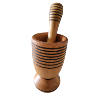Petit mortier avec pilon en bois